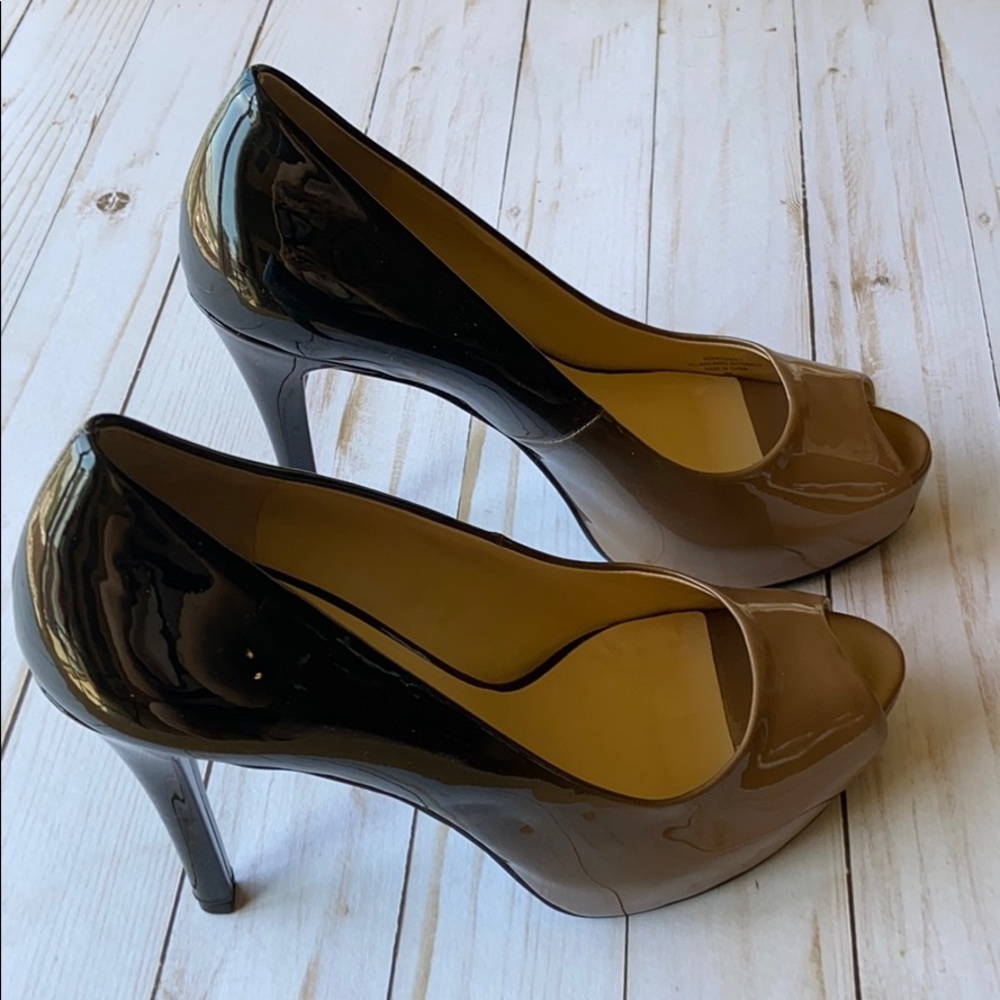 GUESS ~ new, ombre, patent platforms size 8 👠 - Picture 2 of 9